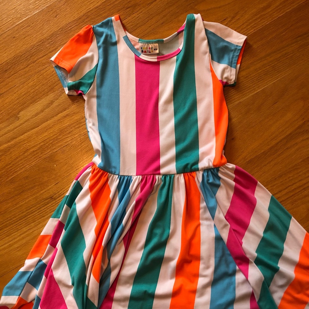 Dot Dot Smile, cap sleeve, size 8/10, warm material